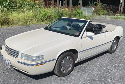 Cadillac Eldorado 181.000 km 21.800 € Dortmund 44149