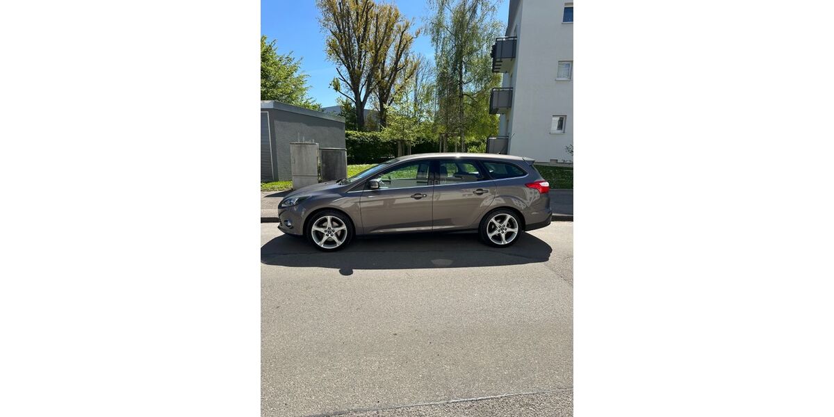 Ford Focus 164.000 km 6.590 &euro; Remseck am Neckar 71686