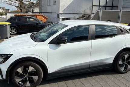 Renault Megane E-TECH 80.000 km 20.500 &euro; Walberberg 53332