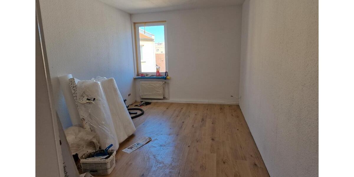 Dachgeschoßwohnung Halle (Saale) - 4 Zimmer, 115 m&sup2;, 1.100&euro; | Angebot:26163555