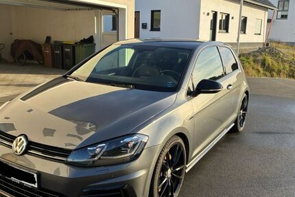 VW Golf 111.580 km 22.990 &euro; Schmallenberg 57392