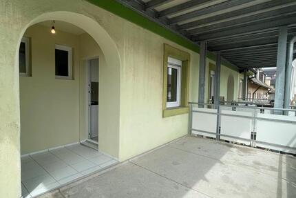 Wohnung Freiburg im Breisgau Brühl - 3 Zimmer, 92 m&sup2;, 1.823&euro; | Angebot:26348703