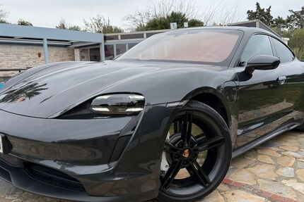 Porsche Taycan 43.600 km 76.999 &euro; Floß 92685