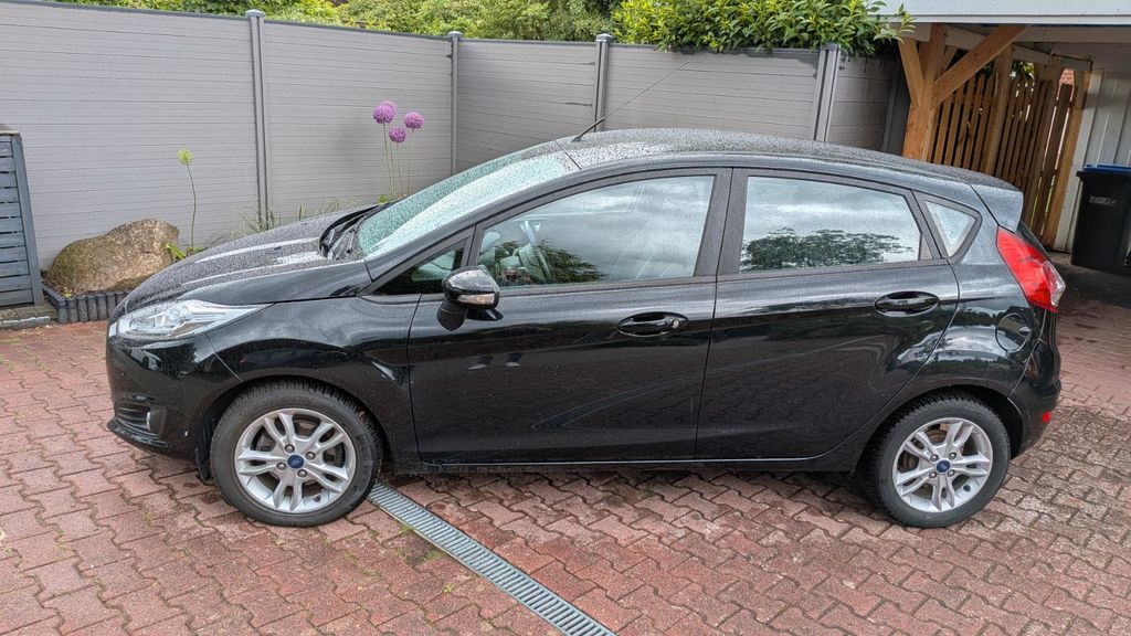 Ford Fiesta 113.000 km 8.000 &euro; Amelinghausen 21385