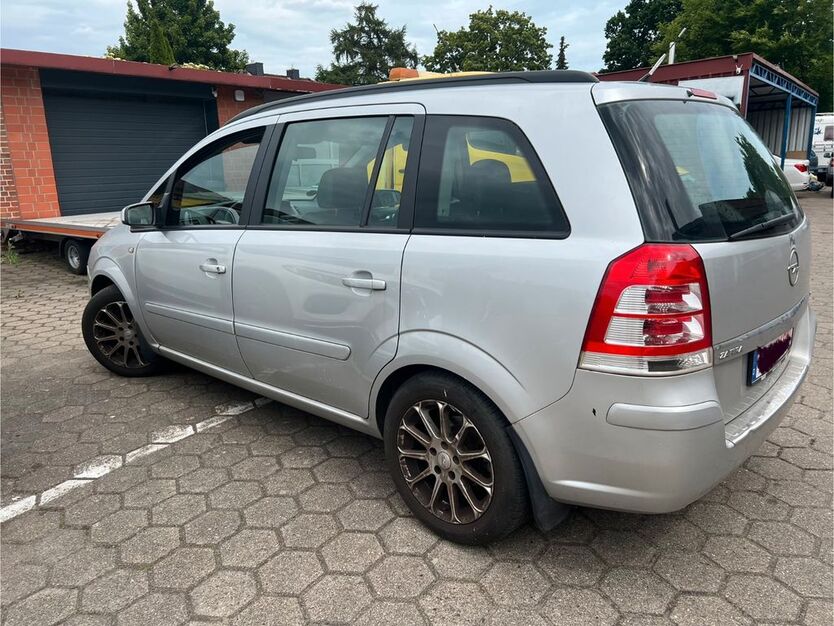 Opel Zafira 297.000 km 1.900 € Seevetal 21220
