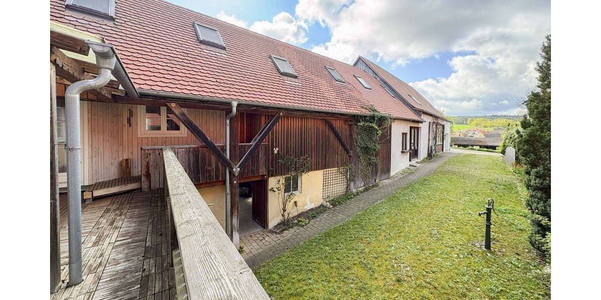 Einfamilienhaus Hohenaltheim Niederaltheim - 8 Zimmer, 192 m&sup2;, 295.000&euro; | Angebot:26424295