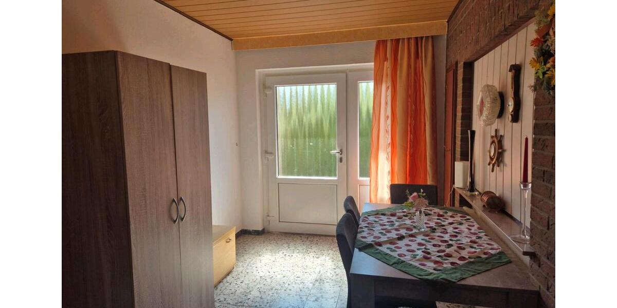 Bungalow Oldenburg Drielaker-Moor - 4 Zimmer, 130 m&sup2;, 1.500&euro; | Angebot:26004346