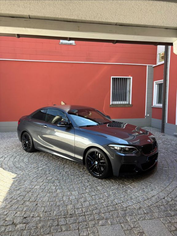 M240i
