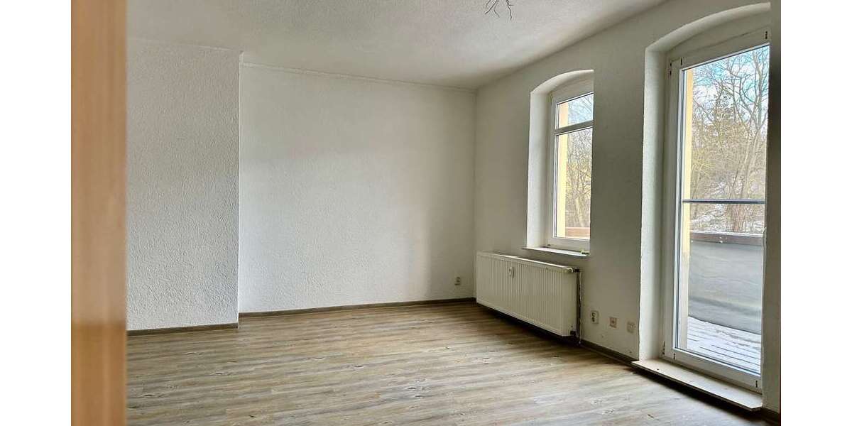 gepflegte 4 Raum - ETW mit Küche, Balkon und Pkw-Stellplatz am Stadtrand - Etagenwohnung Apolda | Angebot:24308532