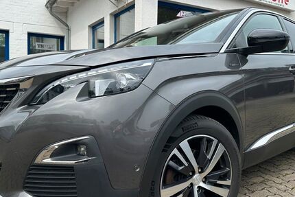 Peugeot 3008 100.000 km 17.799 &euro; Gummersbach (Zwischen Toom Markt und ATU) 51645