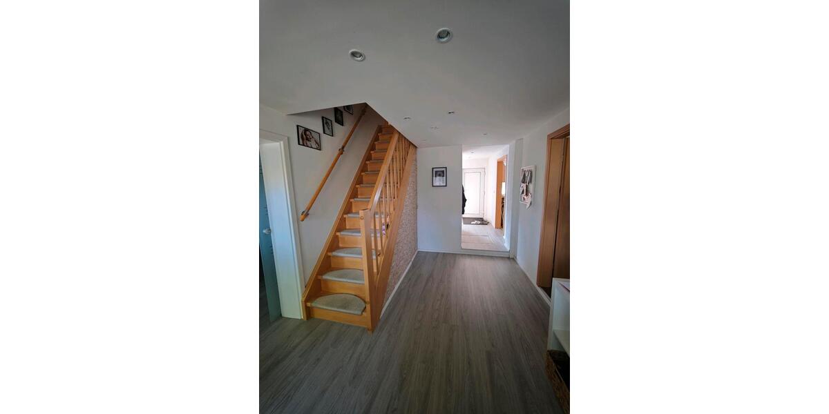 Reihenhaus Brüsewitz - 5 Zimmer, 175 m&sup2;, 350.000&euro; | Angebot:27146954