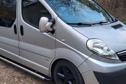 Opel Vivaro 135.000 km 10.500 &euro; Zellingen 97225