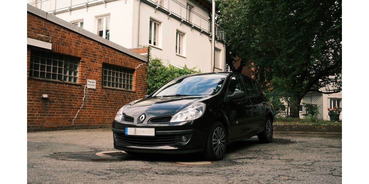 Renault Clio 145.000 km 1.900 &euro; Hamburg 20525