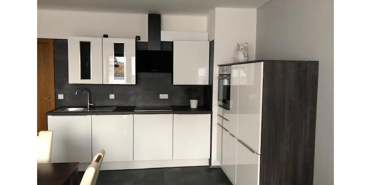 Doppelhaushälfte Meißner - 11 Zimmer, 230 m&sup2;, 950&euro; | Angebot:26614126