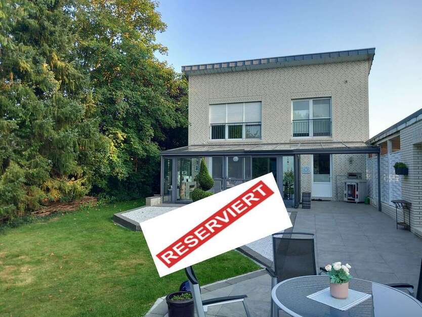 Haus zum Kaufen in Weener 364.000 € 228 m²