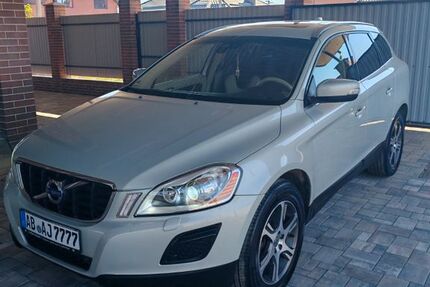 Volvo XC60 267.500 km 9.700 &euro; Mainaschaff 63814