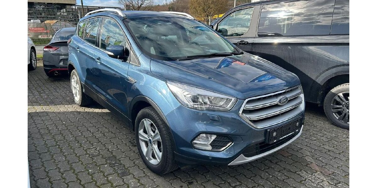 Ford Kuga 40.000 km 18.480 &euro; Marsberg 34431