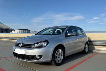 VW Golf 121.000 km 5.999 &euro; Dresden 01139