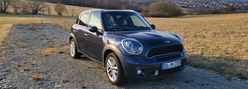 Mini Countryman S (Cooper) 123.000 km 9.900 &euro; Duisburg 47166