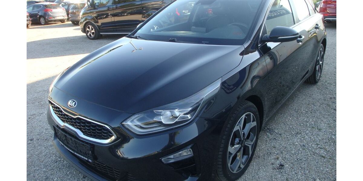 Kia ceed / Ceed 159.013 km 12.850 &euro; Neufahrn 84088