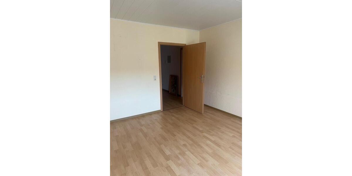 Etagenwohnung Homburg - 2 Zimmer, 70 m&sup2;, 140.000&euro; | Angebot:26957686