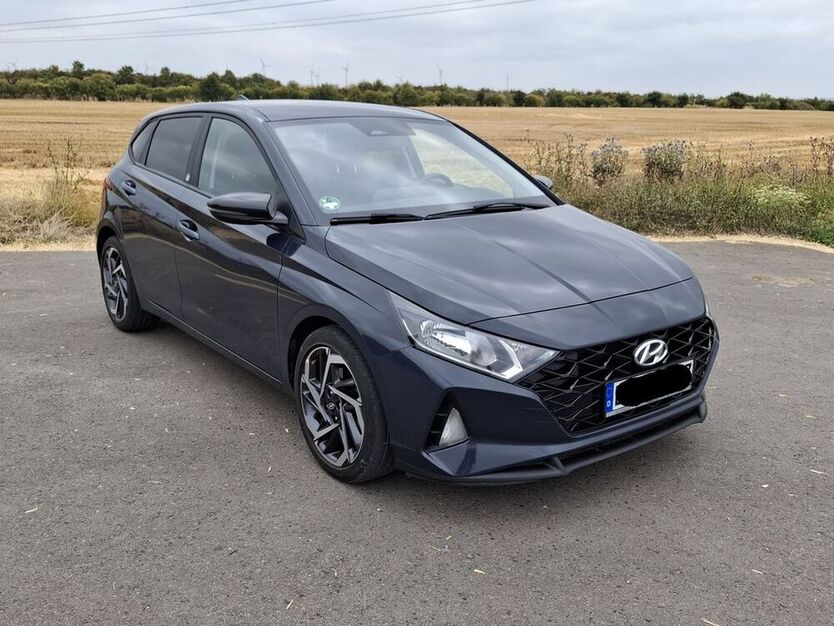 i20