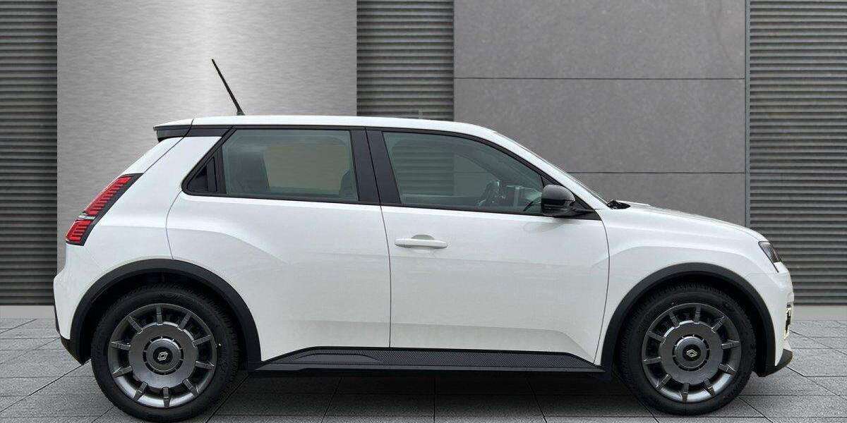 Renault R 5 3.001 km 26.690 &euro; Osnabrück 49084