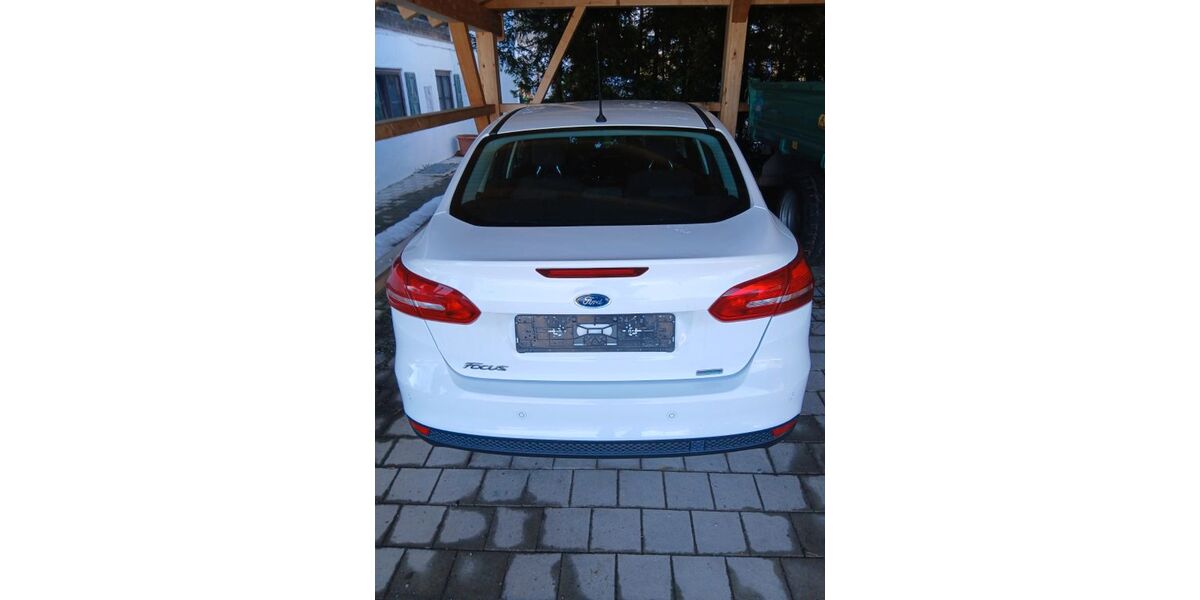 Ford Focus 17.500 km 10.500 &euro; Waakirchen 83666