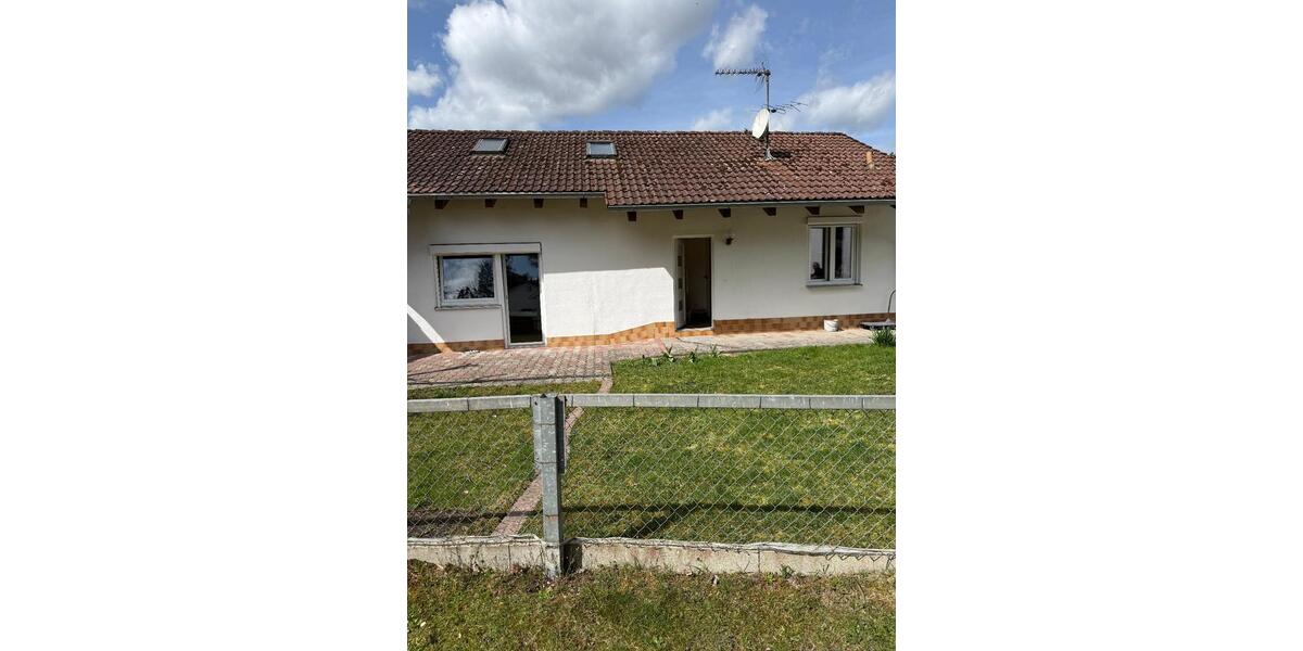 Einfamilienhaus Gunzenhausen - 4 Zimmer, 115 m&sup2;, 900&euro; | Angebot:26072128