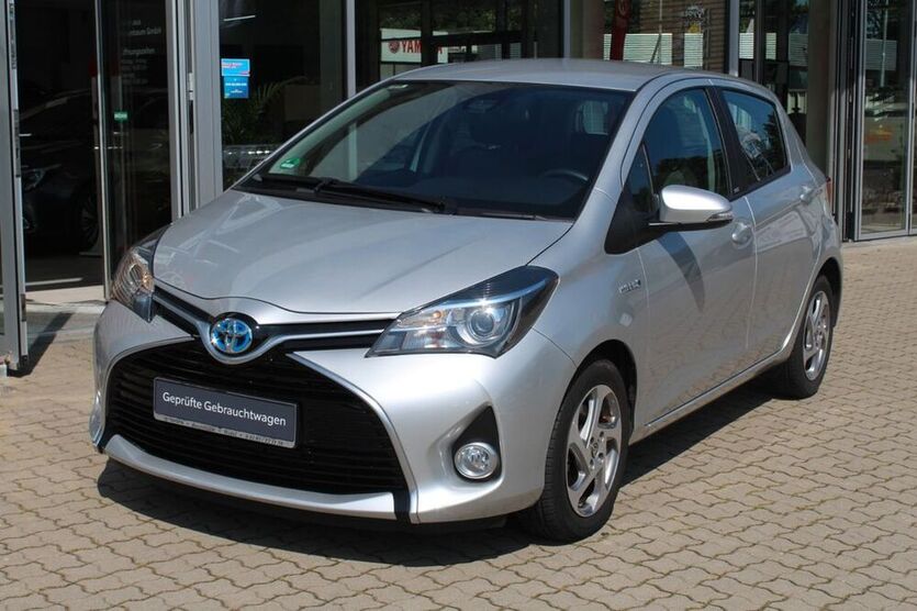 Yaris