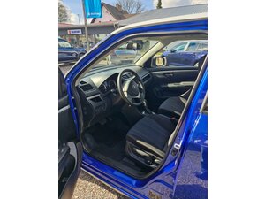 Suzuki Swift Club 34.800 km 8.900 &euro; Lutherstadt Wittenberg 06886
