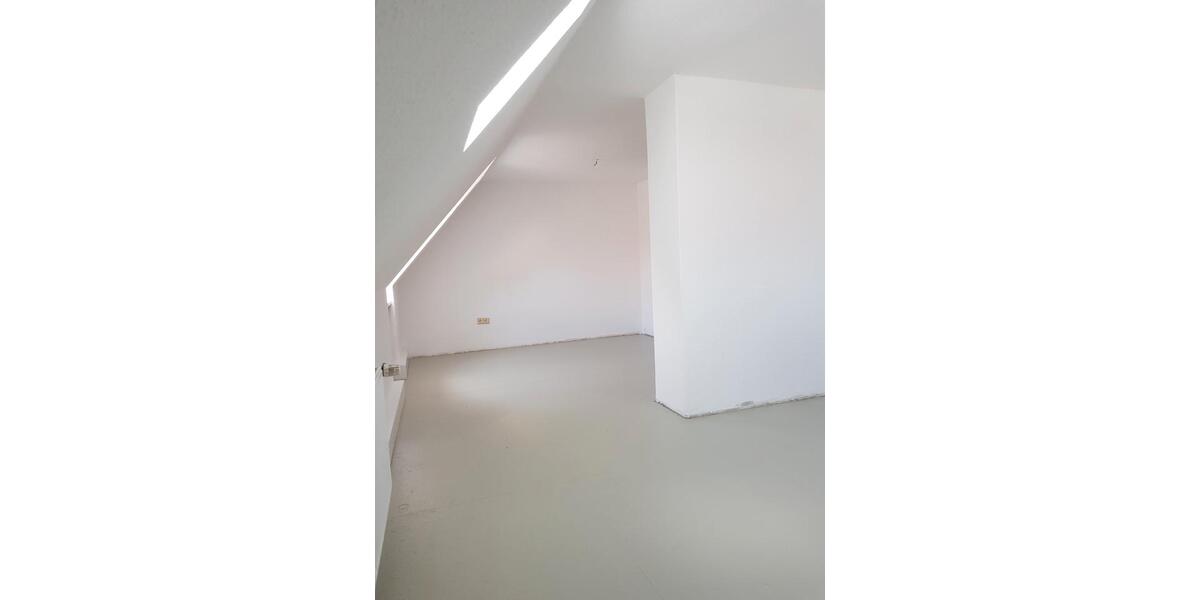 Dachgeschoßwohnung Bremerhaven Geestemünde - 3 Zimmer, 79 m&sup2;, 409&euro; | Angebot:26234116