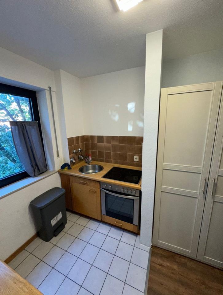 Attraktive 1-Zimmer-Wohnung Hürth Efferen Bahnlage & Autobahn