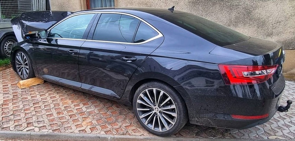 Skoda Superb 228.000 km 4.000 € Döbeln 04720