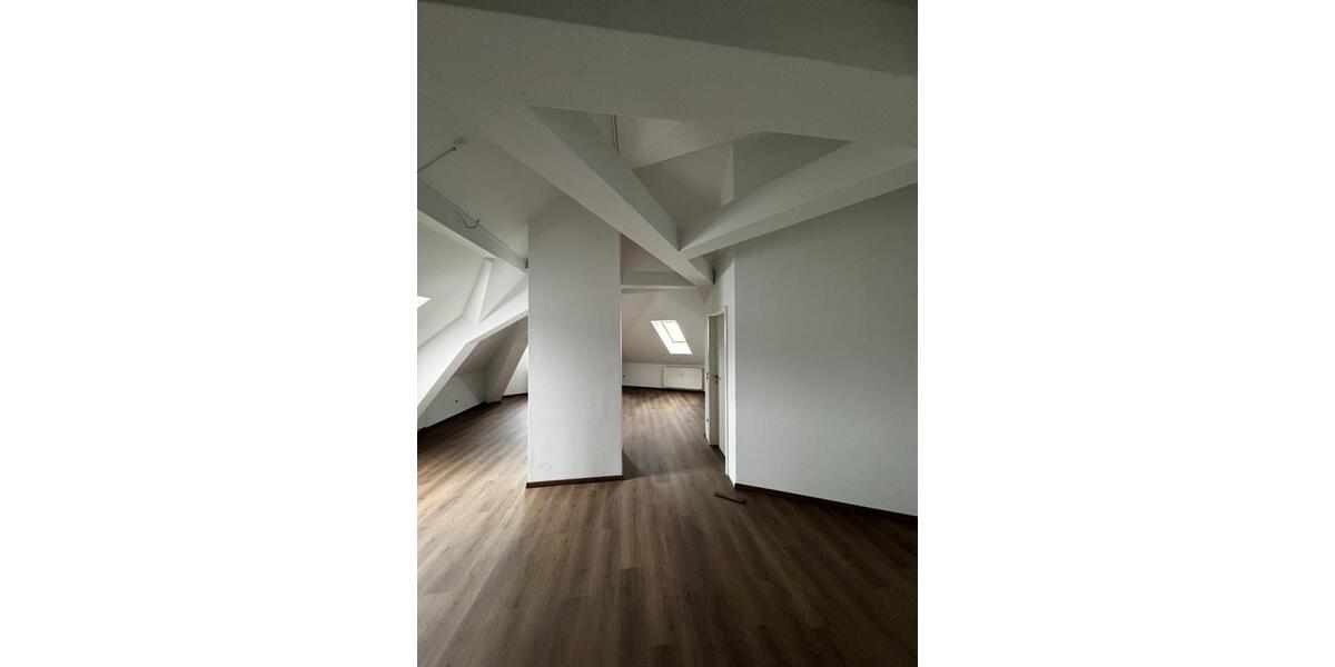 Dachgeschoßwohnung Augsburg Innenstadt - 2 Zimmer, 55 m&sup2;, 830&euro; | Angebot:24612037