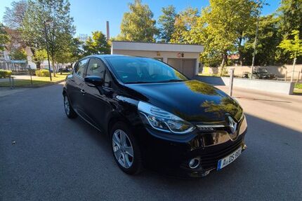 Renault Clio 130.000 km 5.700 &euro; Augsburg 86161