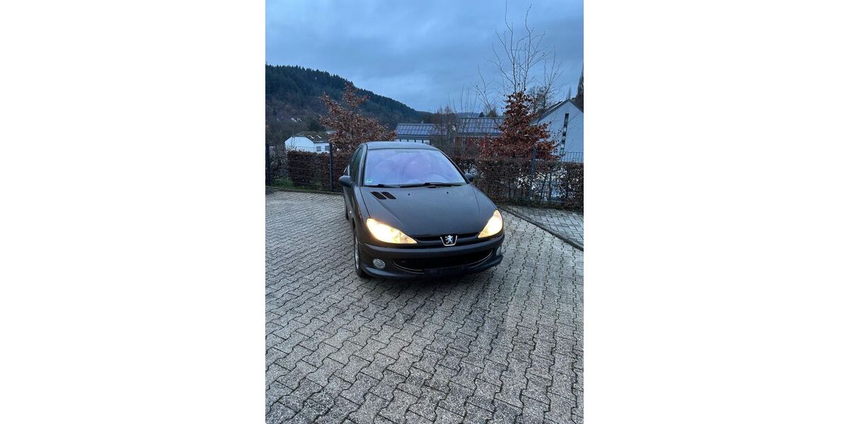 Peugeot 206 149.000 km 1.980 &euro; Waldrach 54320