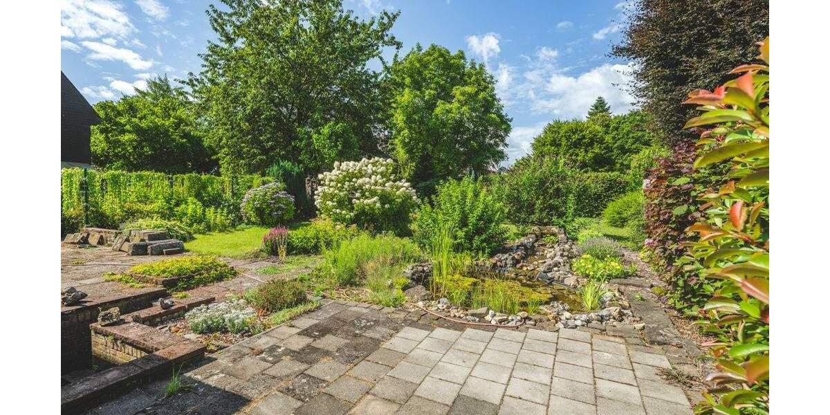 Eine Immobilie - viele Möglichkeiten! Einfamilienhaus mit Garage und großem Garten in Horbach 6 zimmer