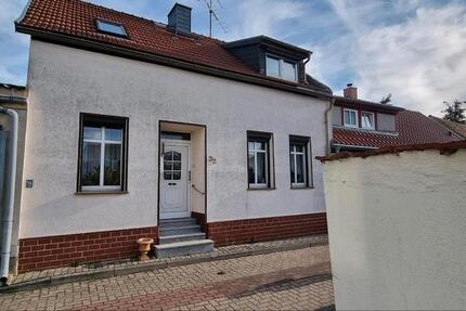Haus Ziesar - 1 Zimmer, 70 m&sup2;, 95.000&euro; | Angebot:27186801