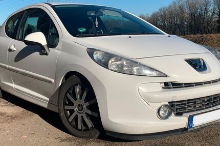 Peugeot 207 174.000 km 2.500 &euro; Eppelborn 66571