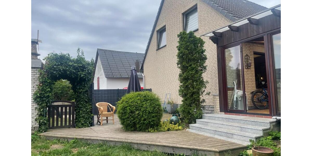 Großzügiges EFH, 6 Zimmer, Wintergarten, ideal für große Familie 6 zimmer