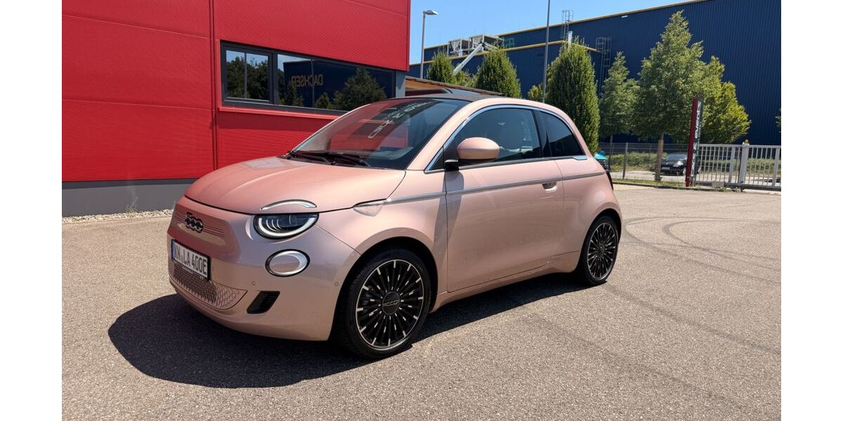 Fiat 500e 24.600 km 20.900 &euro; Singen 78224