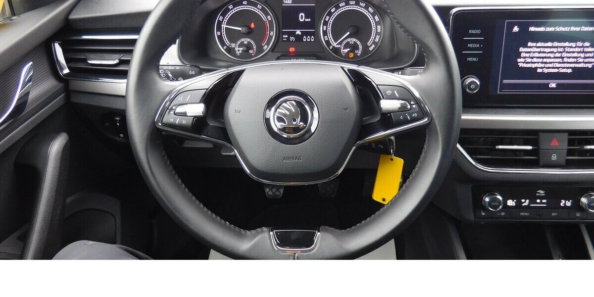 Skoda Kamiq 1.0 Ambition Clever TSI BMT Navi Klima 21.200 km 17.990 &euro; Vordorf 38533