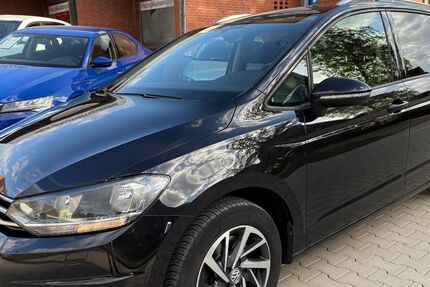 VW Touran 224.000 km 10.600 &euro; Geesthacht (bei Hamburg) 21502
