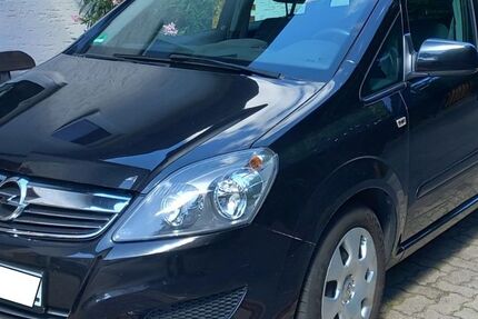Opel Zafira 228.000 km 3.699 &euro; Kronach 96317
