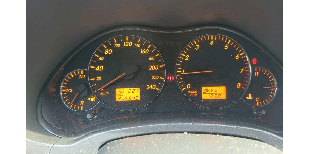 Toyota Avensis 215.000 km 7.000 € Dinslaken 46535