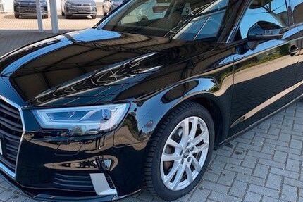 Audi A3 97.000 km 17.900 &euro; Vohenstrauss 92648