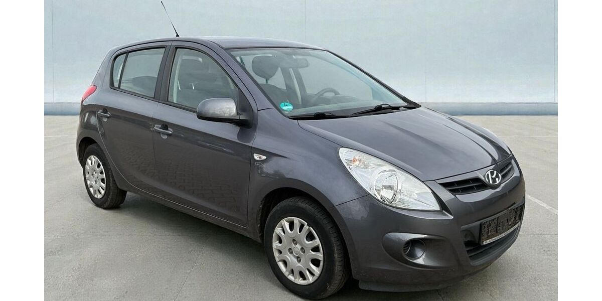 Hyundai i20 106.812 km 4.390 &euro; Eppertshausen 64859