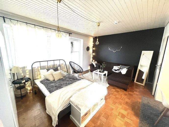 Kleines Apartment im Dachgeschoss mit sonniger Loggia in beliebter Wohnlage von Oldenburg nahe Weser-Ems-Halle 1 zimmer