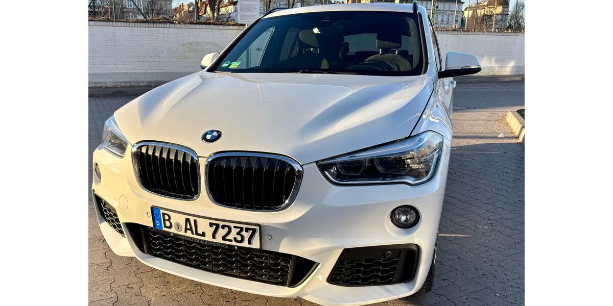 BMW X1 142.000 km 17.500 &euro; Berlin 12167